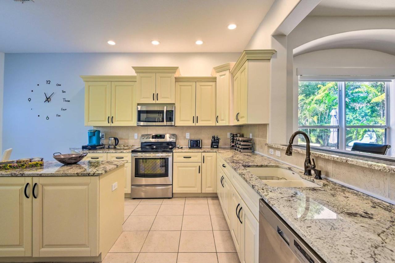 Sun-Soaked Sarasota Oasis With Pool And Hot Tub! Villa Екстериор снимка